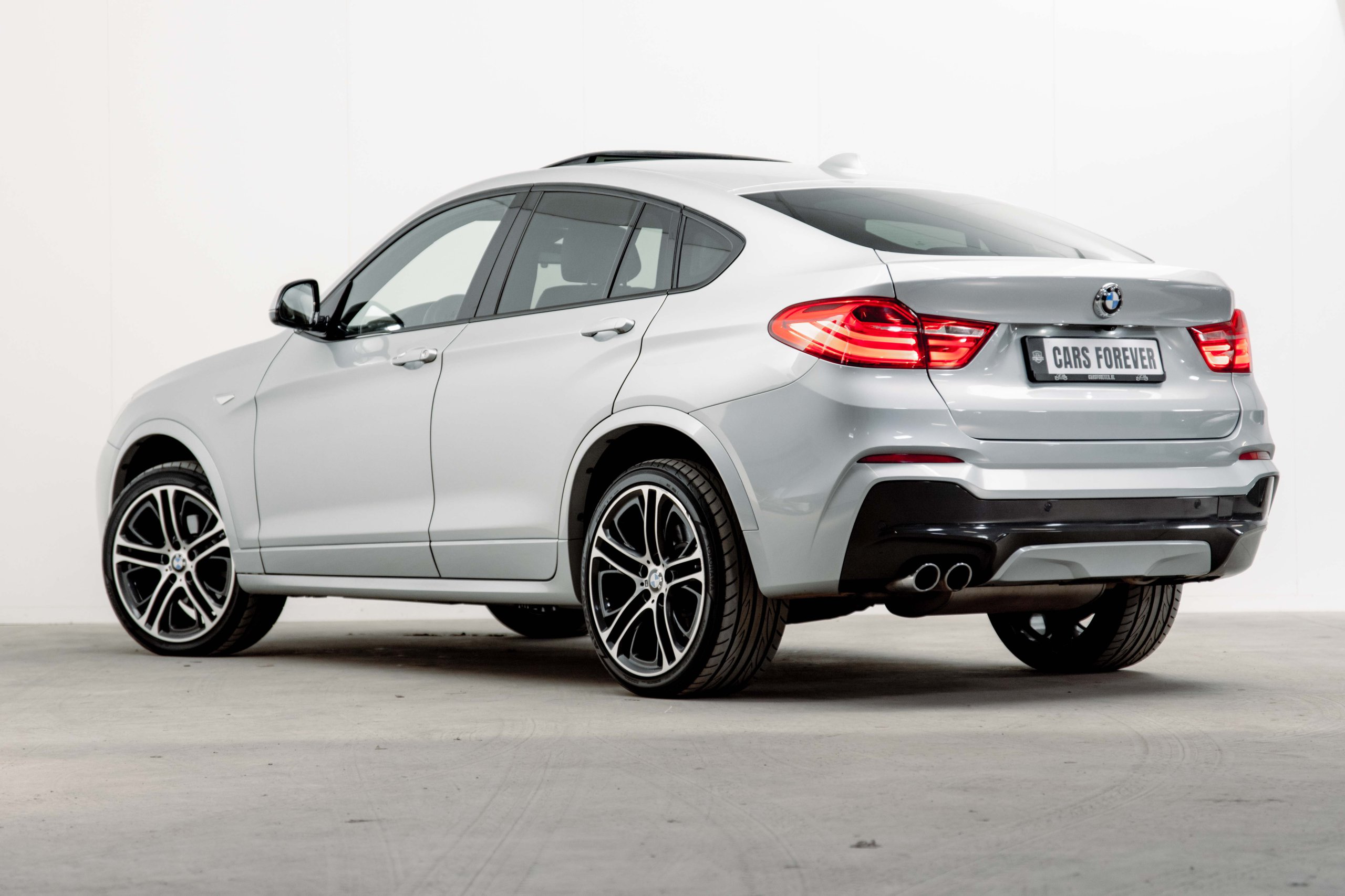 BMW X4 xDrive35d High Executive - Cars Forever